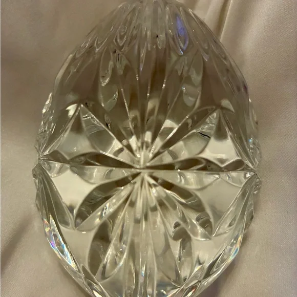 Authentic Heirloom Waterford Crystal Annual Egg mid-late 90’s Paperweight